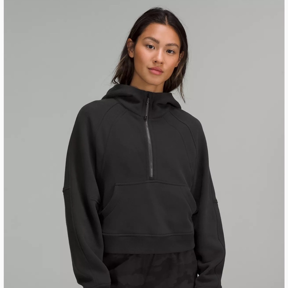 Lululemon Black Cropped Scuba 1/2 Zip Size XS/S